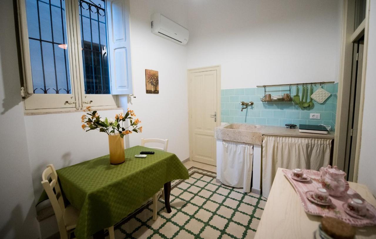 Staiti Apartments Trapani Bagian luar foto