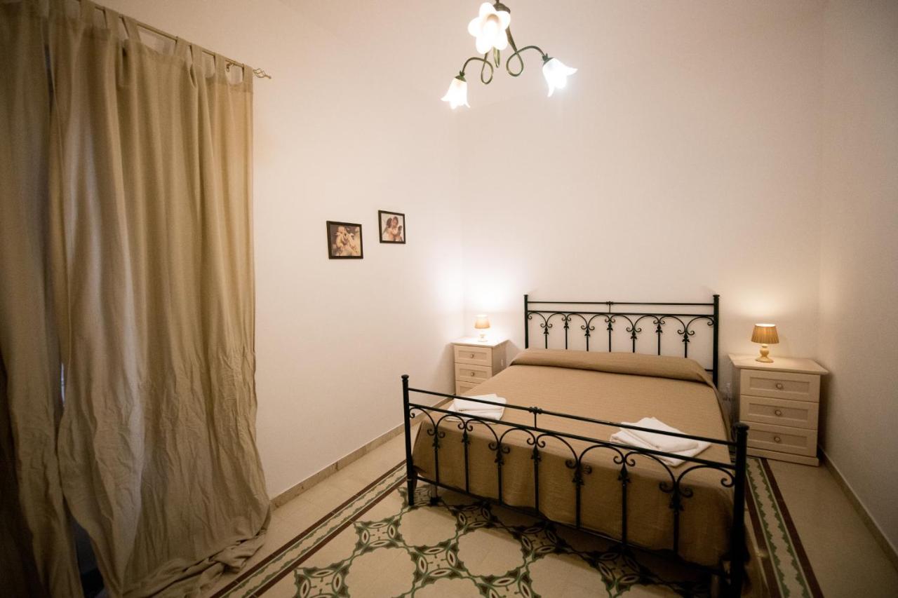 Staiti Apartments Trapani Bagian luar foto