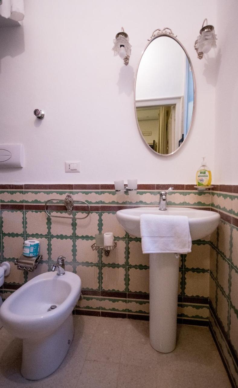Staiti Apartments Trapani Bagian luar foto